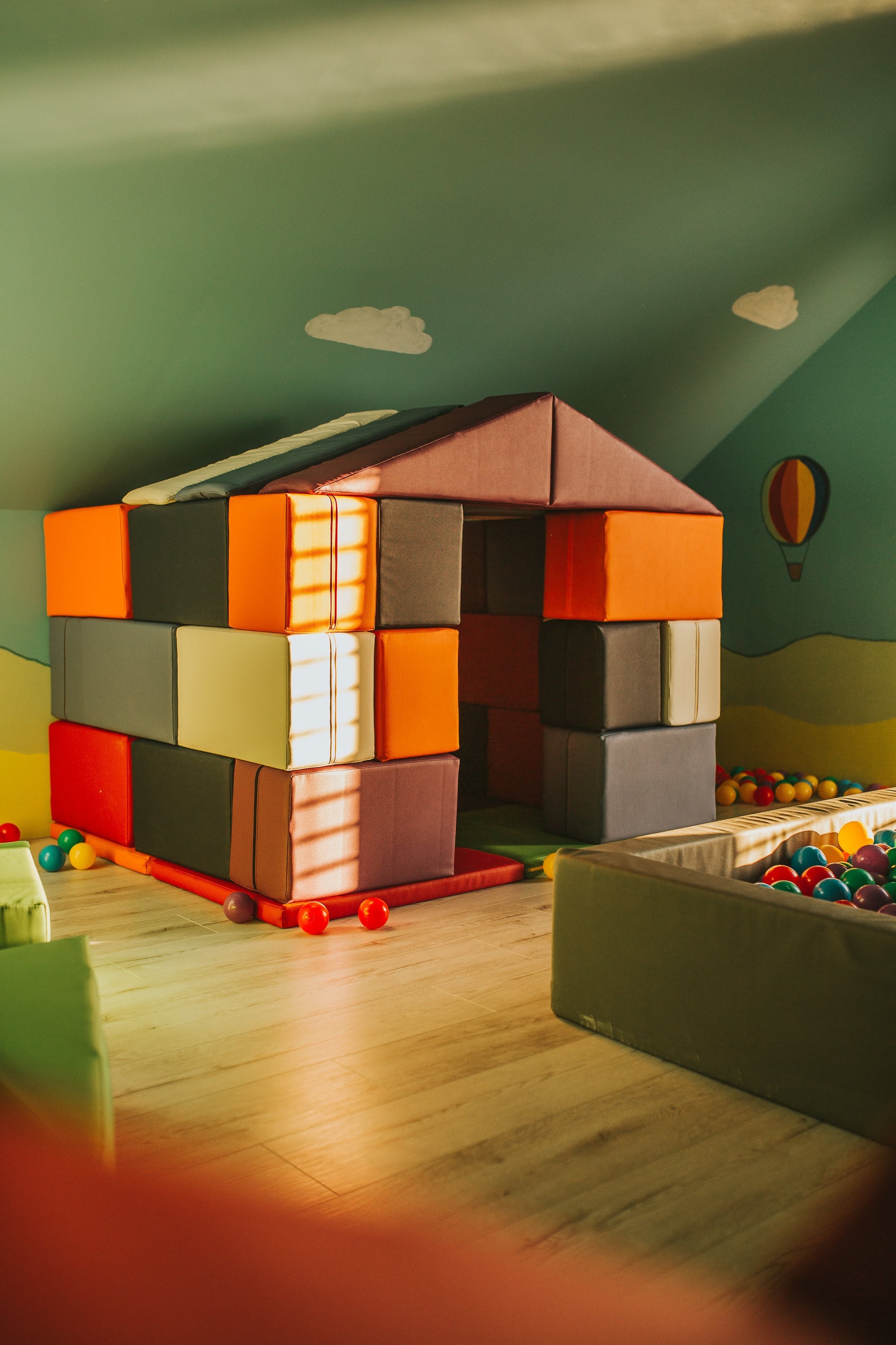 Foam blocks house